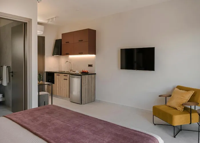 Anthemis Living Aparthotel 4*